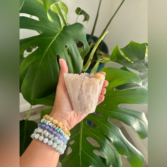 Druzy Amethyst Cupcake - Picture 6 of 6